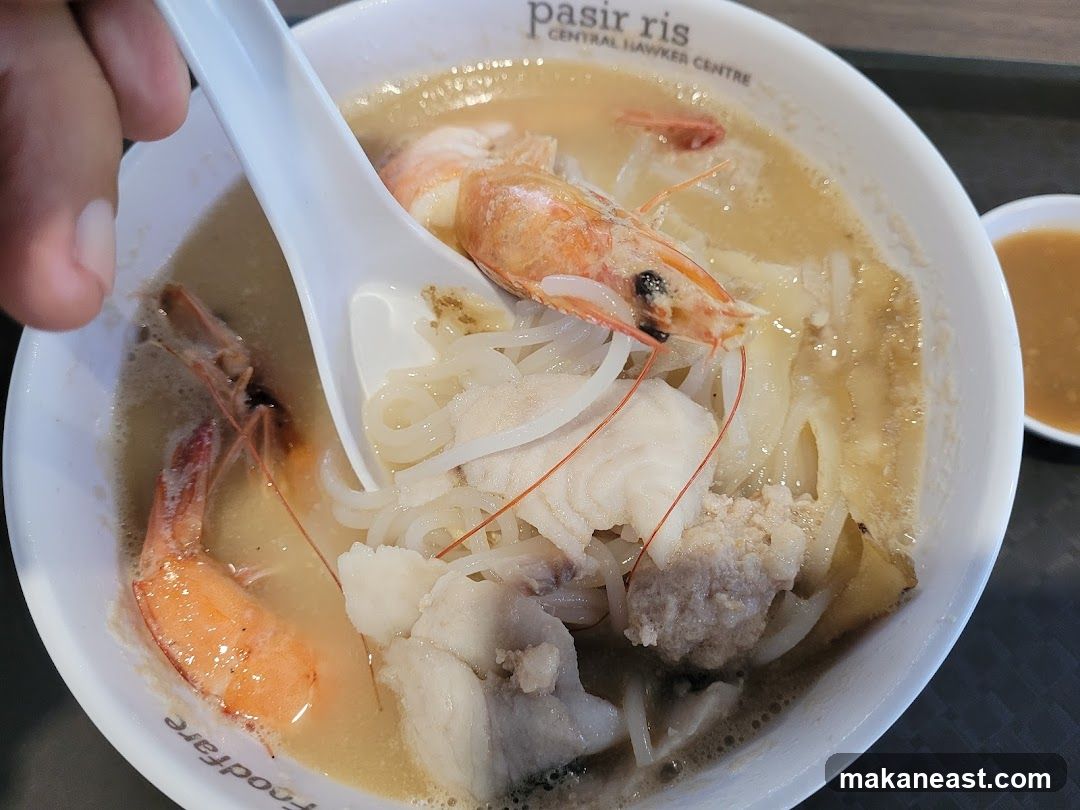 Seafood noodle soup