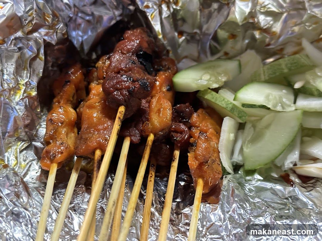 Chicken Satay with Cucumber and Onion