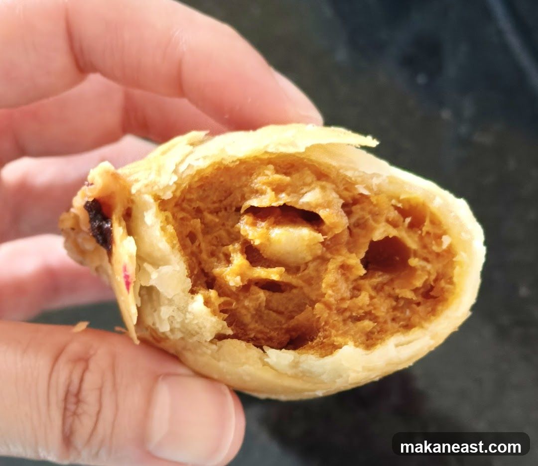 Hong Lim Curry Puff