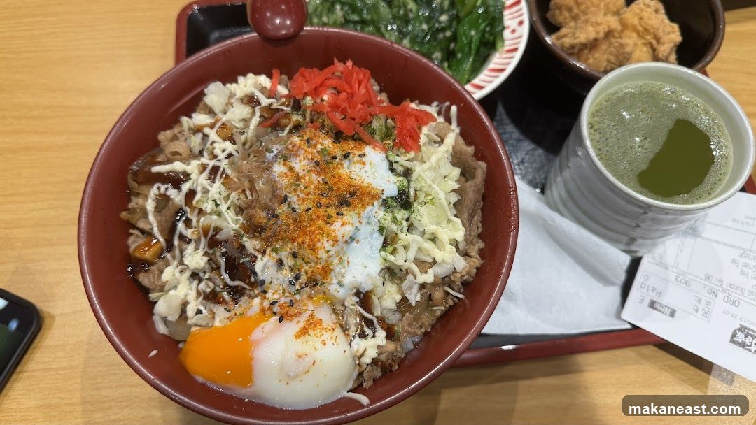 Japanese Beef Bowl with Egg and Green Tea