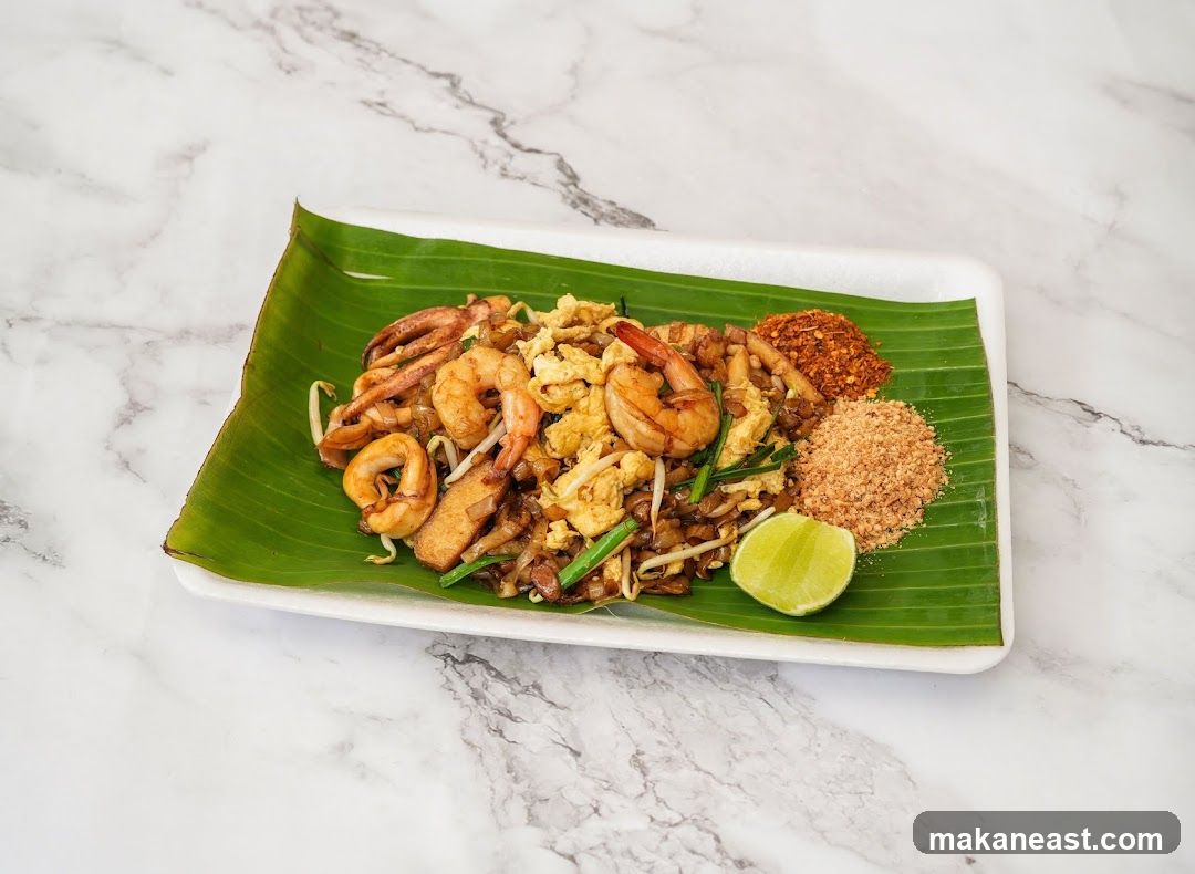 Pad Thai with Seafood