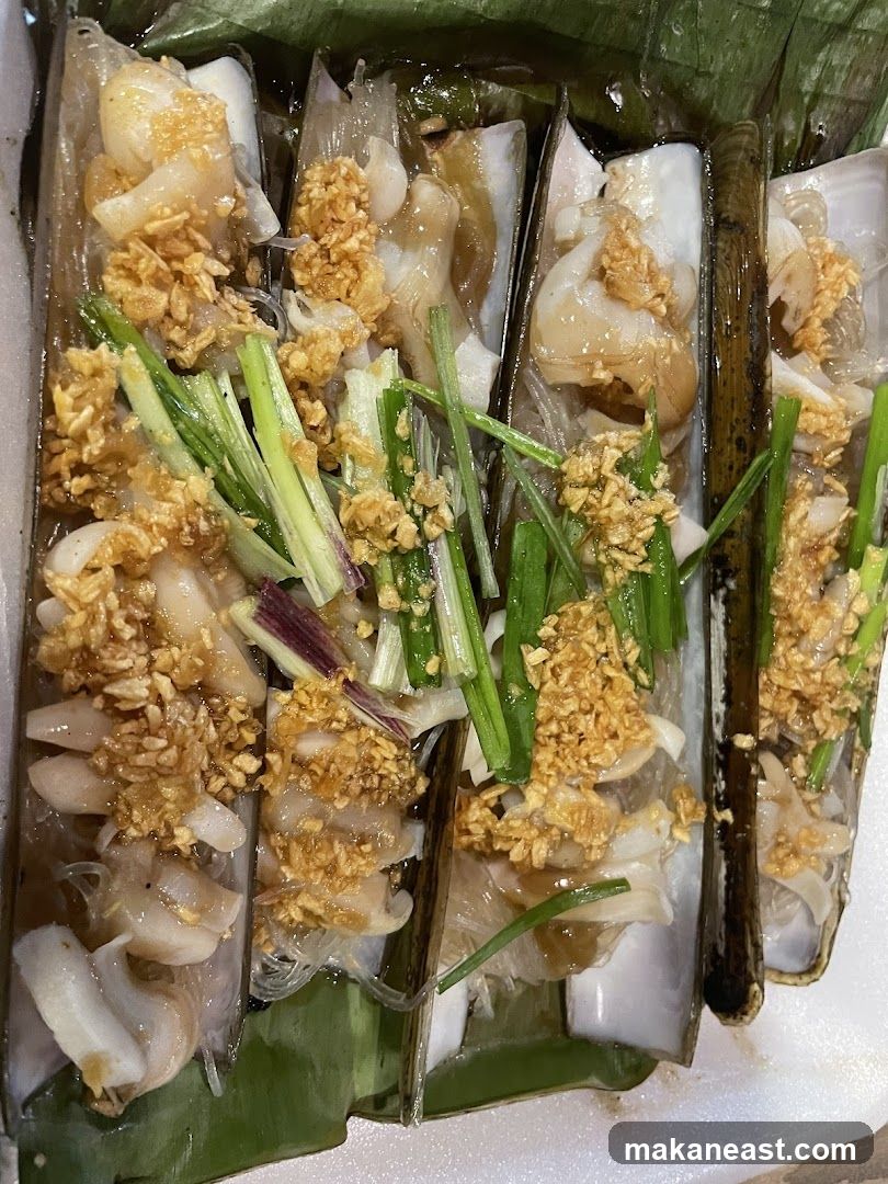 Steamed Razor Clams with Garlic and Scallions