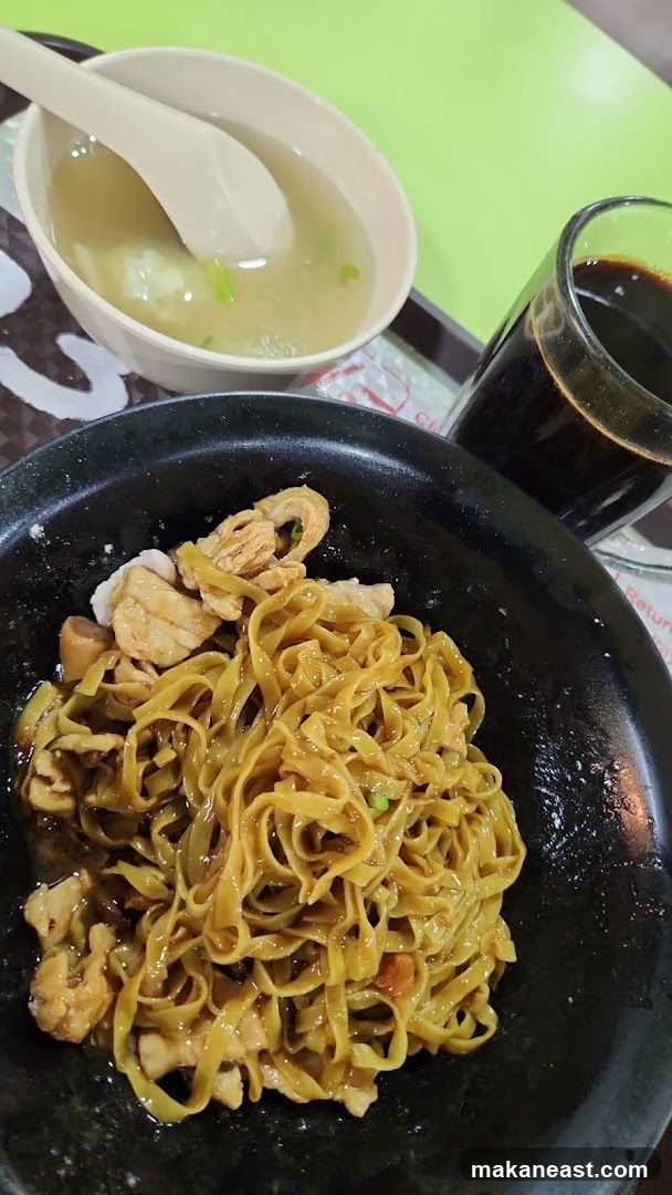Noodles with Soup and Drink