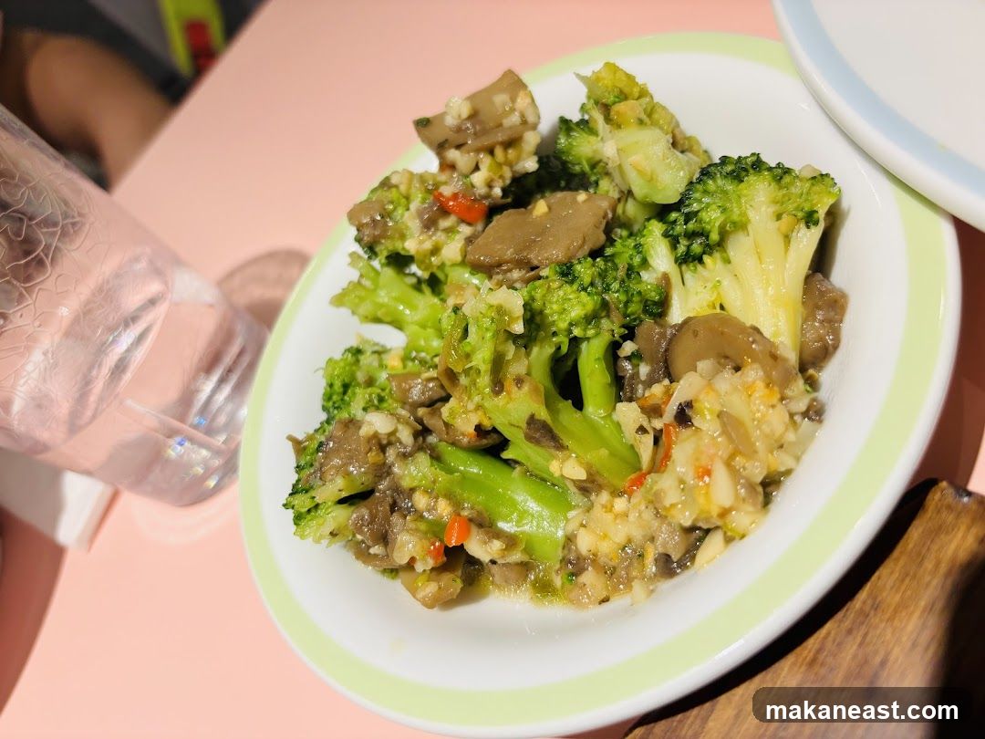 Broccoli and Mushroom Stir-fry