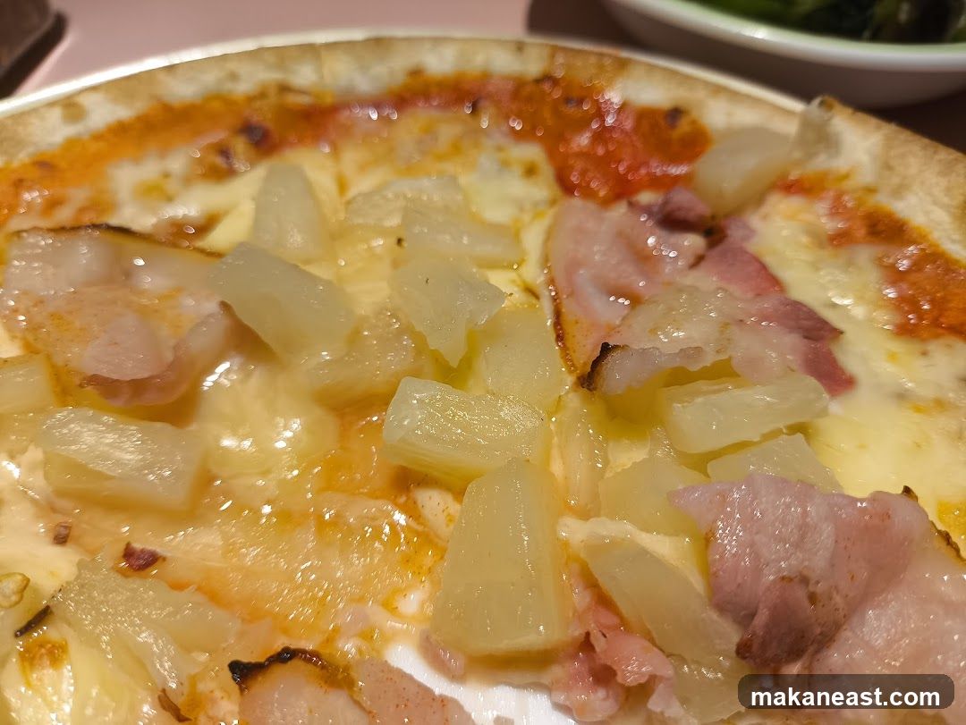Hawaiian Pizza