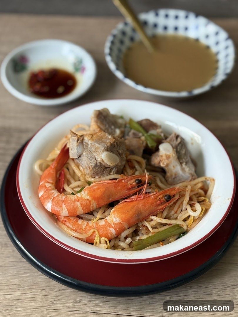 Noodle Dish with Shrimp and Pork Ribs