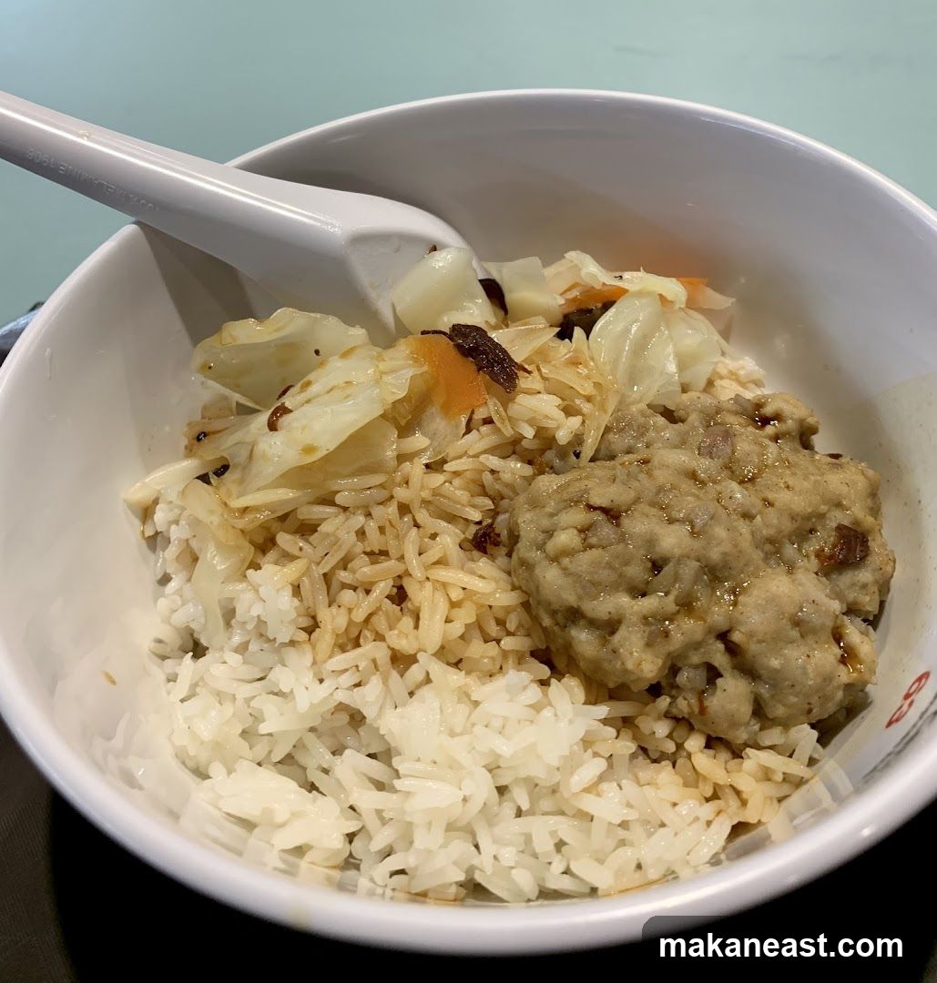 Rice bowl with meatball and vegetables