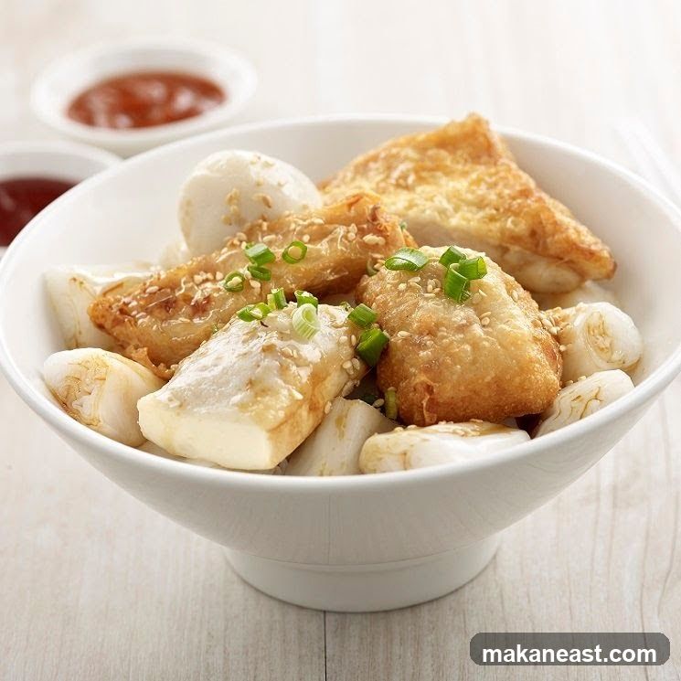 Fried Fish Cake and Tofu with Noodles