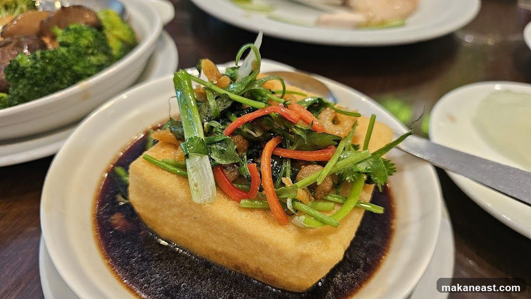 Fried Tofu with Toppings