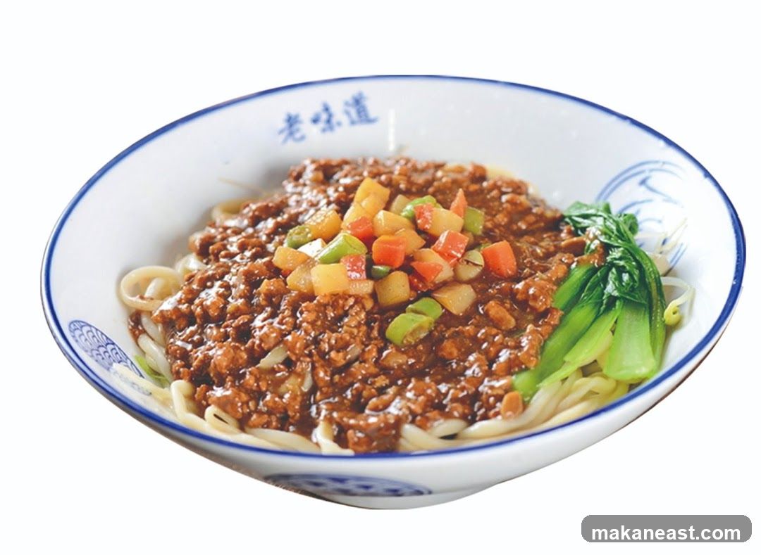 Noodles with Minced Meat Sauce