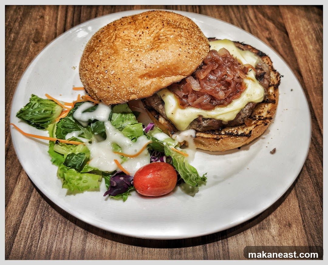 Burger with Side Salad