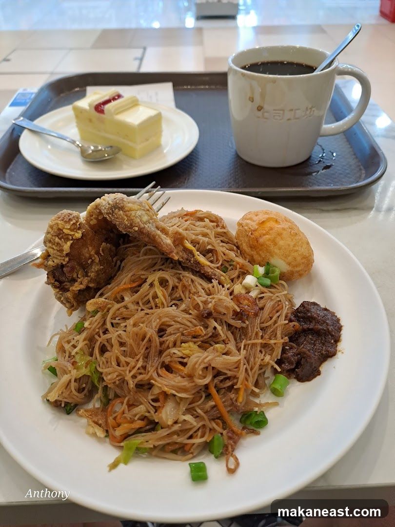 Noodles with Fried Chicken and Cake