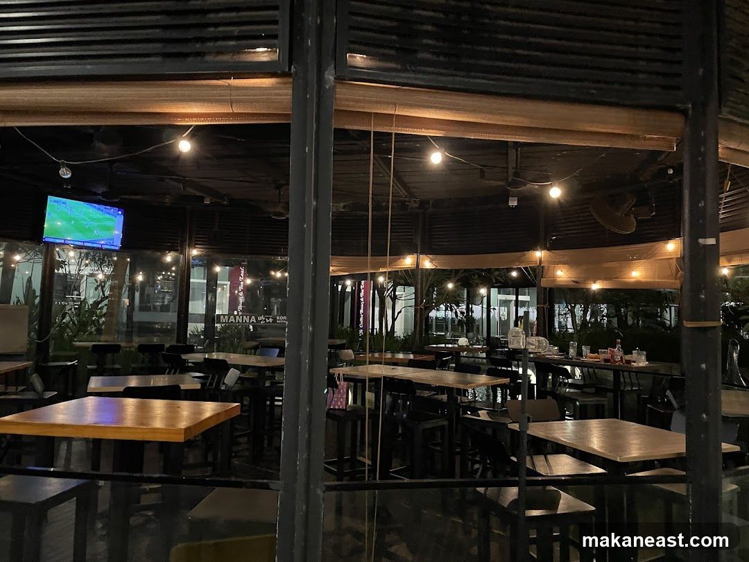 Outdoor Seating Area with TV