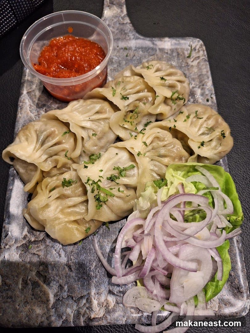 Steamed Momos with Dipping Sauce