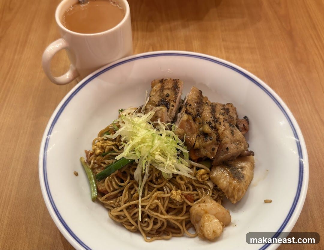 Noodles with Grilled Chicken and Shrimp