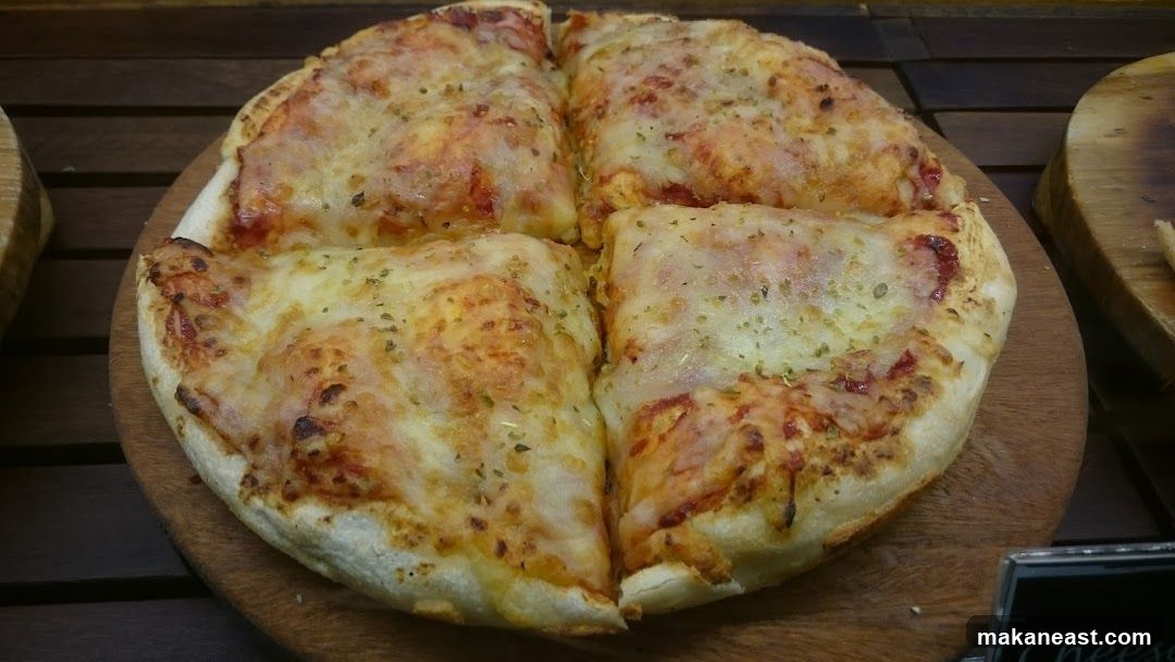 Cheese Pizza Slices