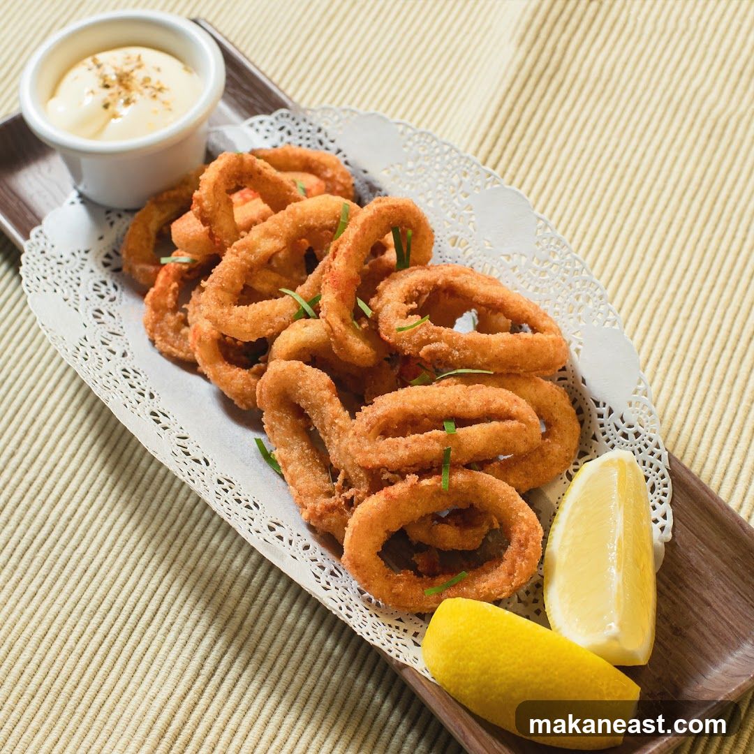 Fried Calamari with Dip and Lemon