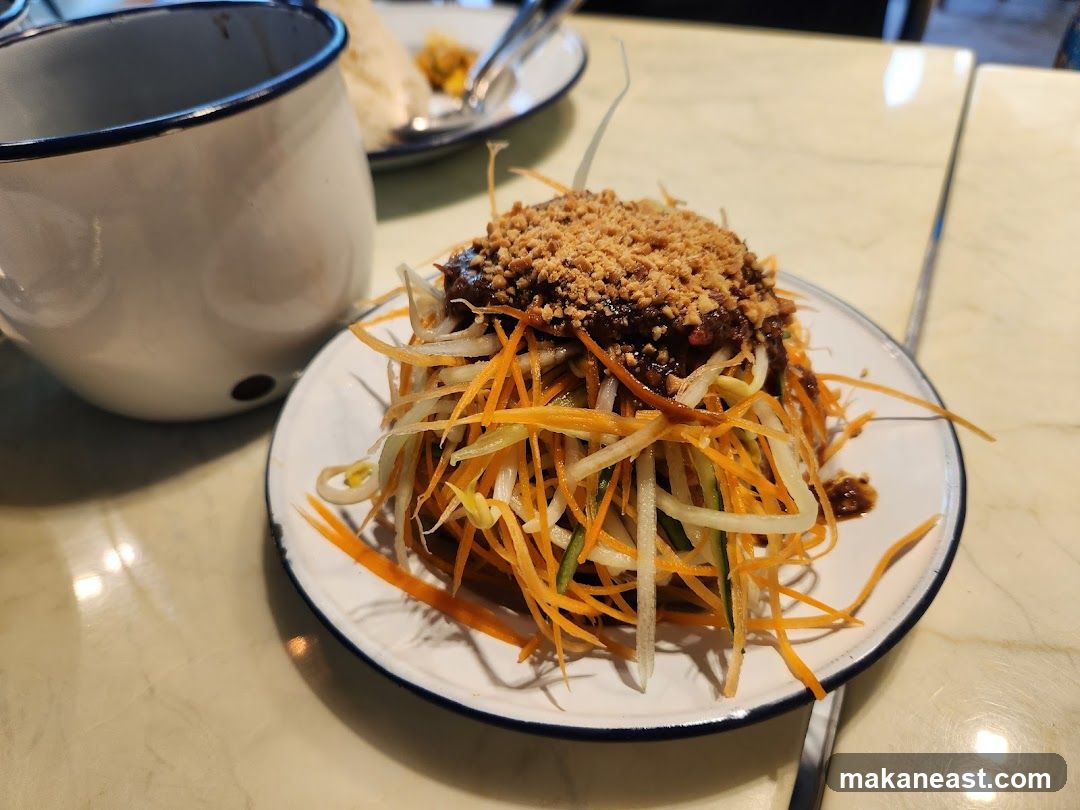 Salad with Peanuts and Sauce