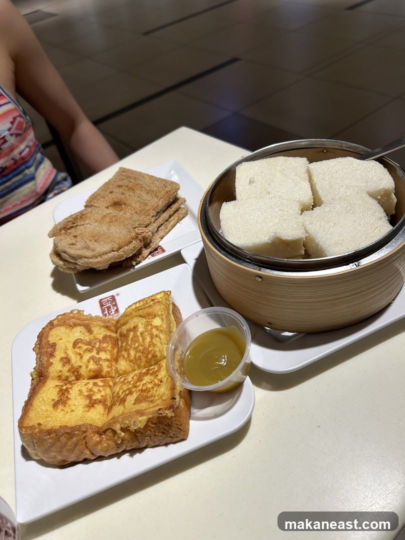 Toast and Steamed Buns