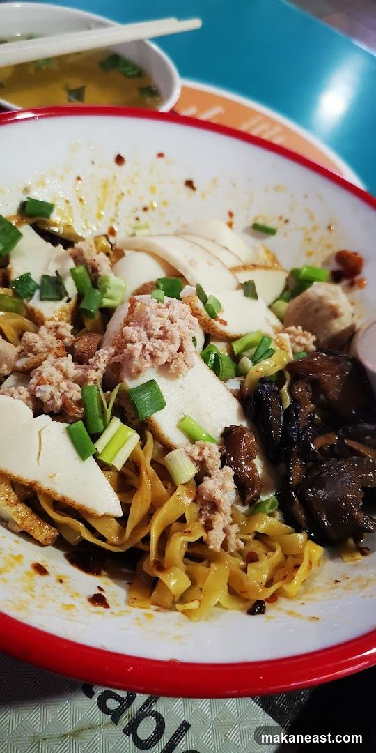 Noodles with Toppings
