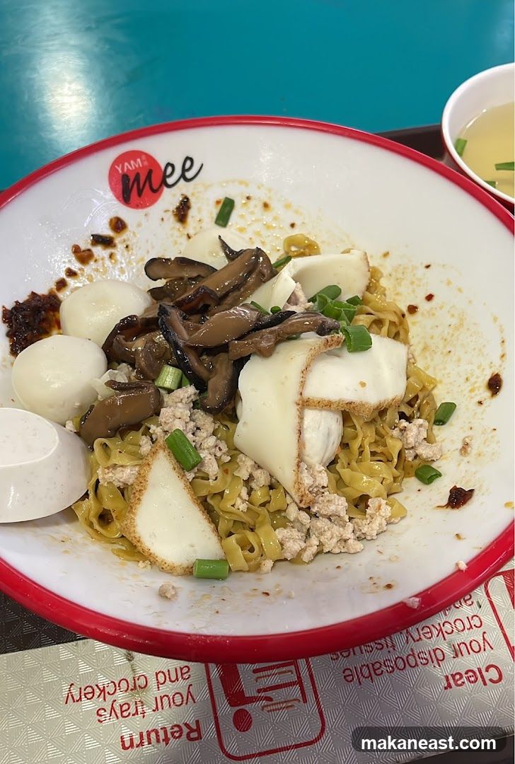 Noodles with Fish Balls and Mushrooms