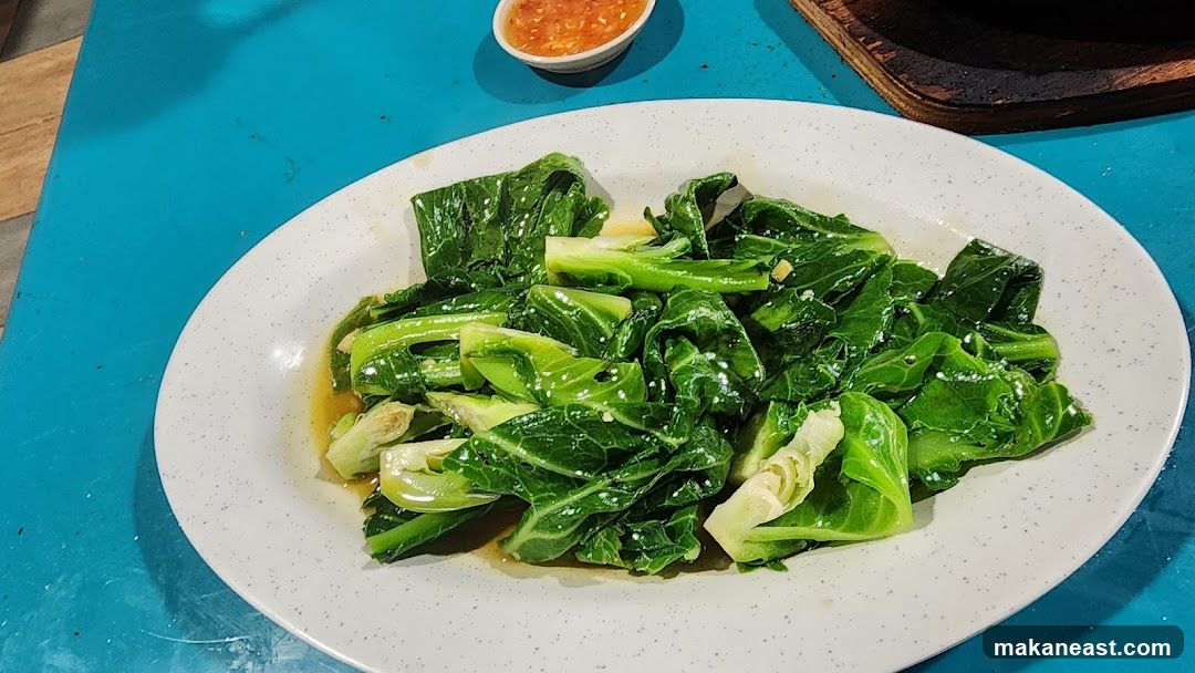 Stir-fried Greens with Sauce