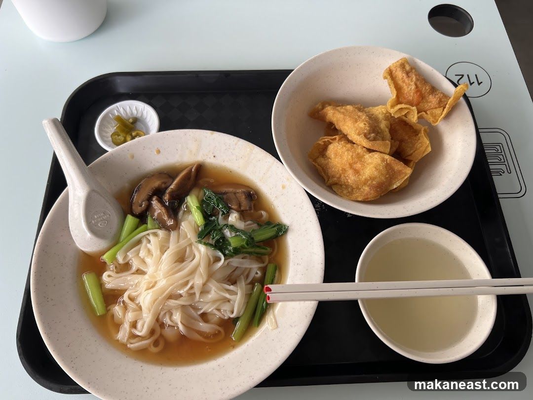 Noodles with Mushrooms and Fried Wontons