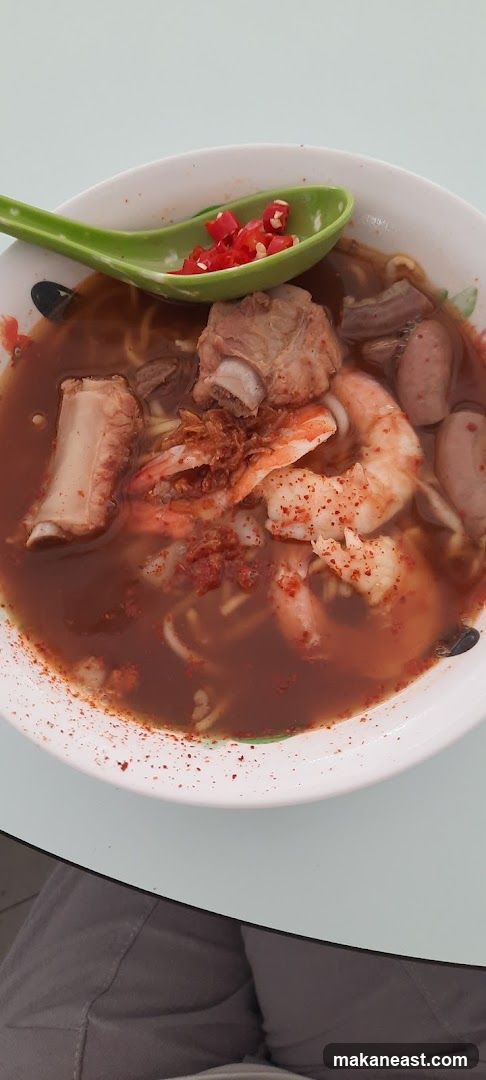 Noodle Soup with Pork Ribs and Shrimp
