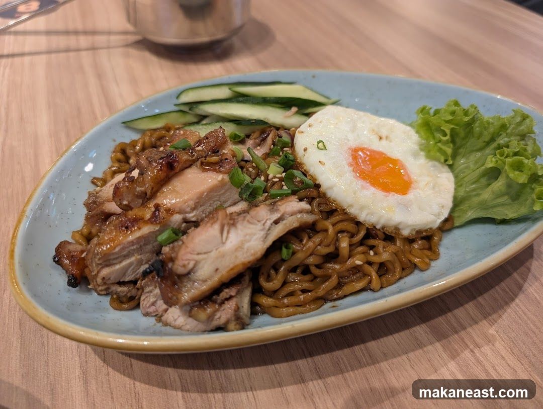 Noodles with Chicken and Fried Egg