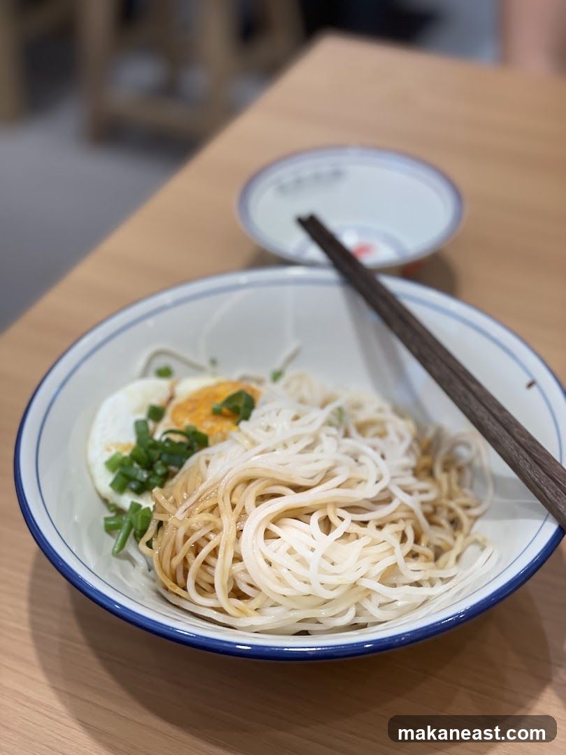 Noodles with Egg and Scallions