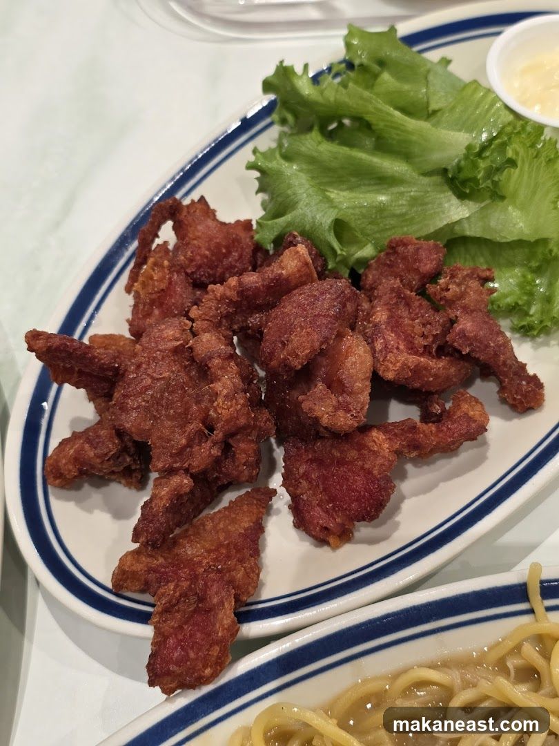 Fried Chicken Bites with Lettuce and Sauce