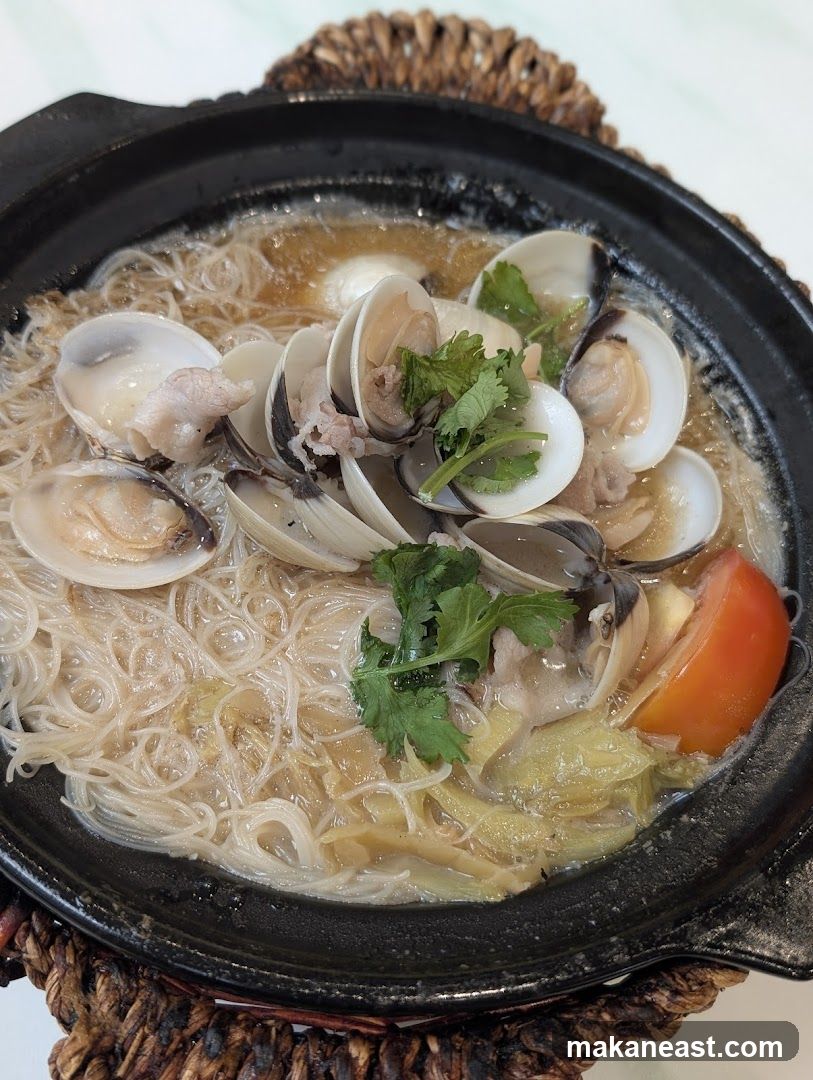 Clams with Noodles