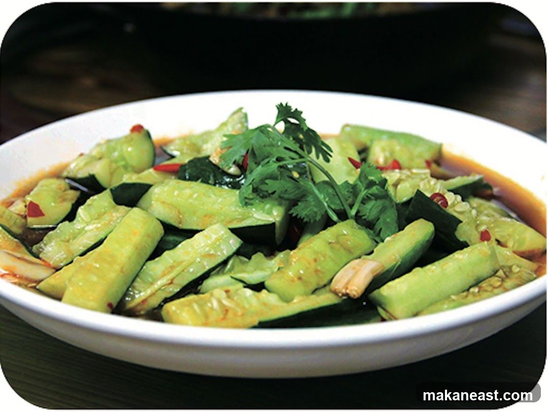 Smashed Cucumber Salad