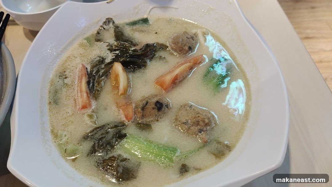 Soup with Meatballs and Vegetables