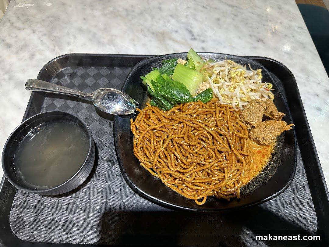 Noodles with Vegetables and Meat