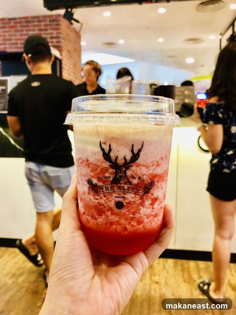 Strawberry Drink at The Alley