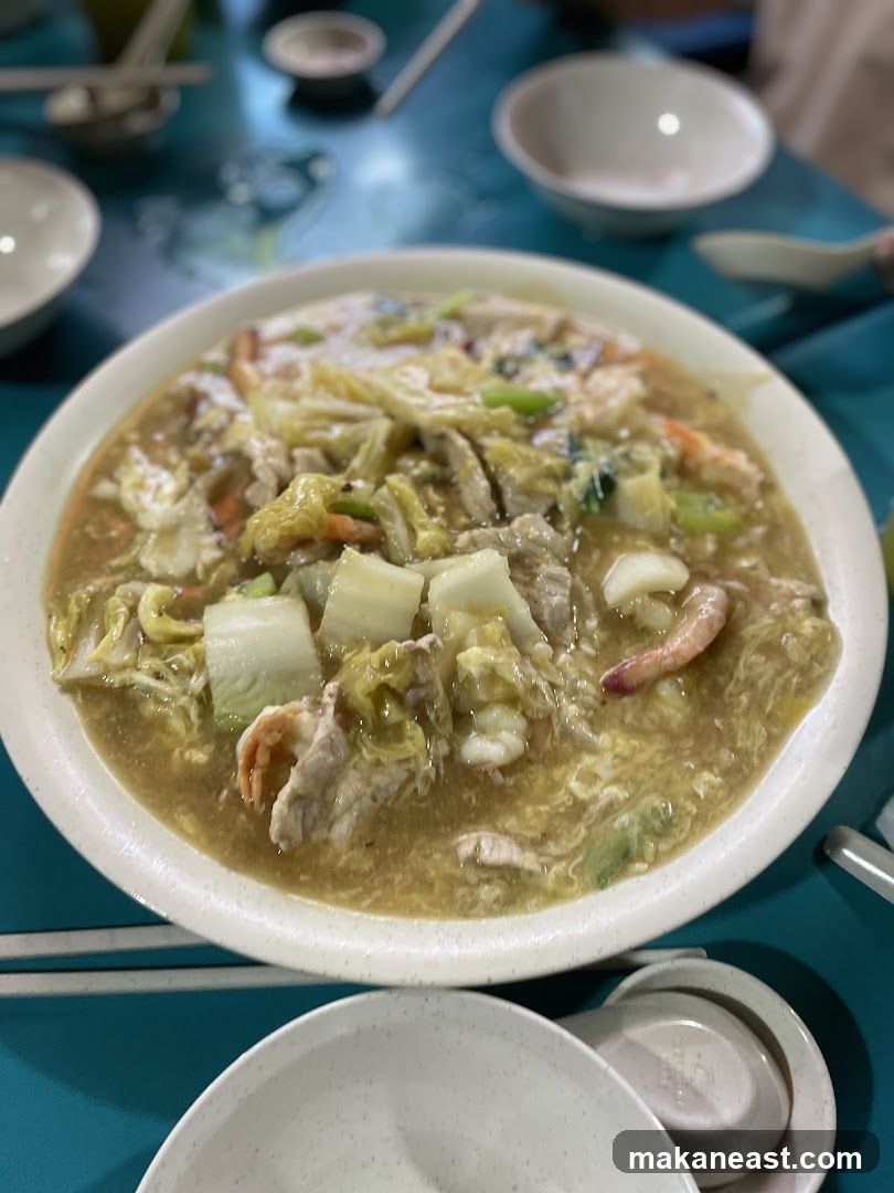 Noodles with Seafood and Pork