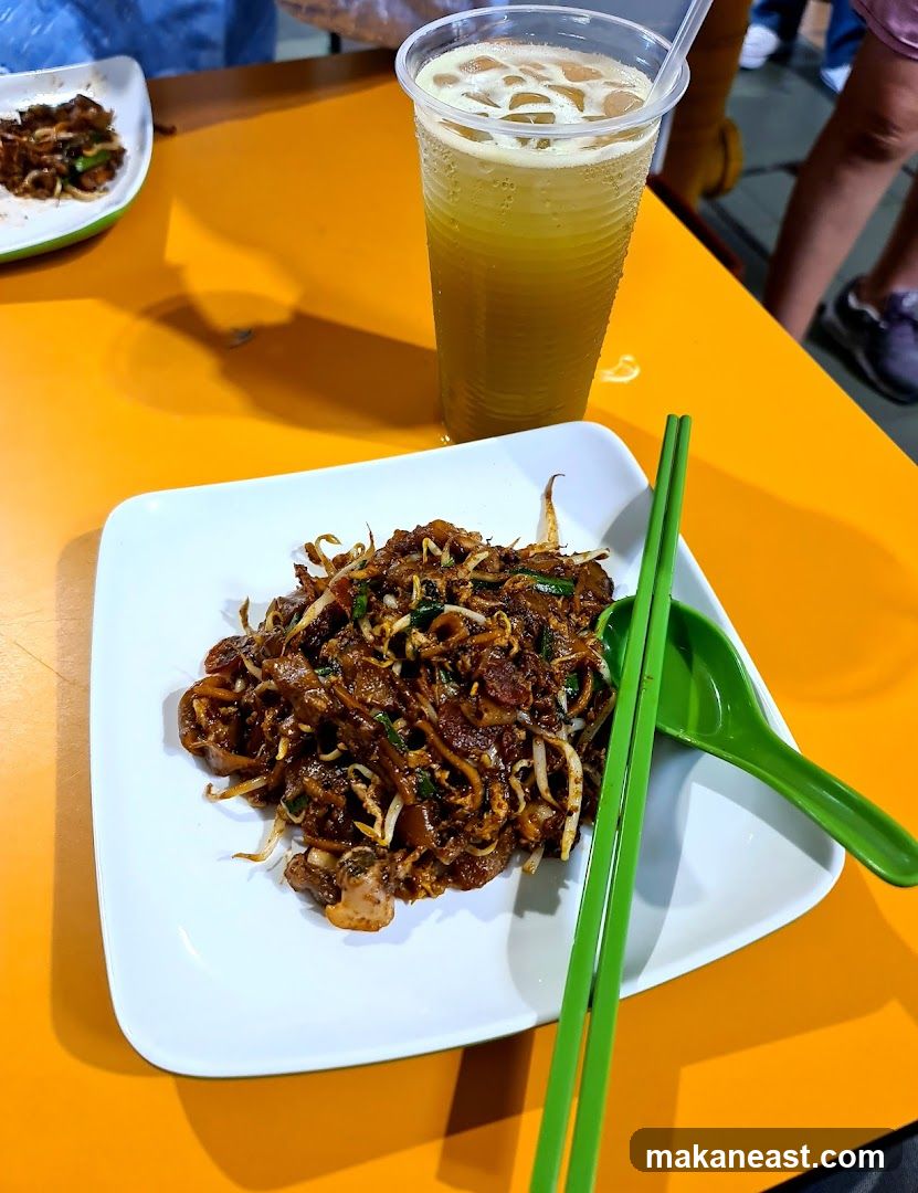 Stir-fried noodles and drink