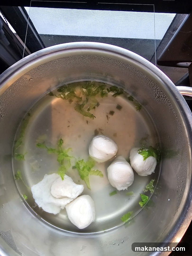 Fish Balls in Broth