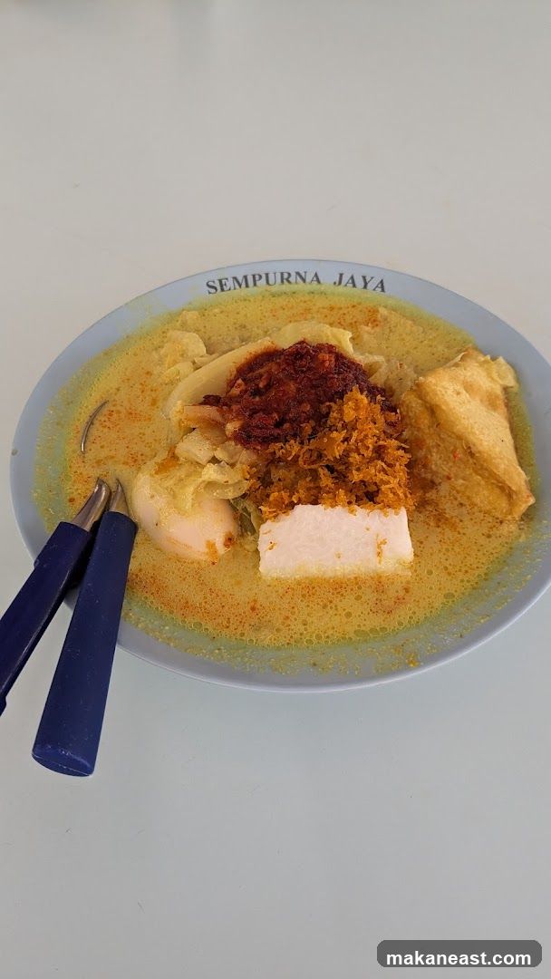 Lontong dish
