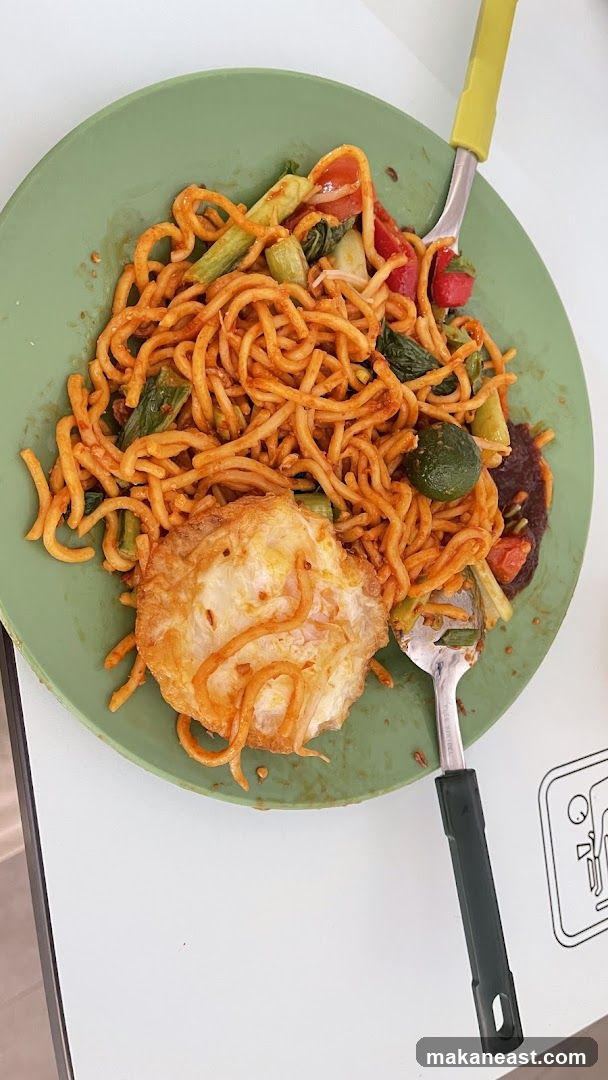 Noodles with Fried Egg