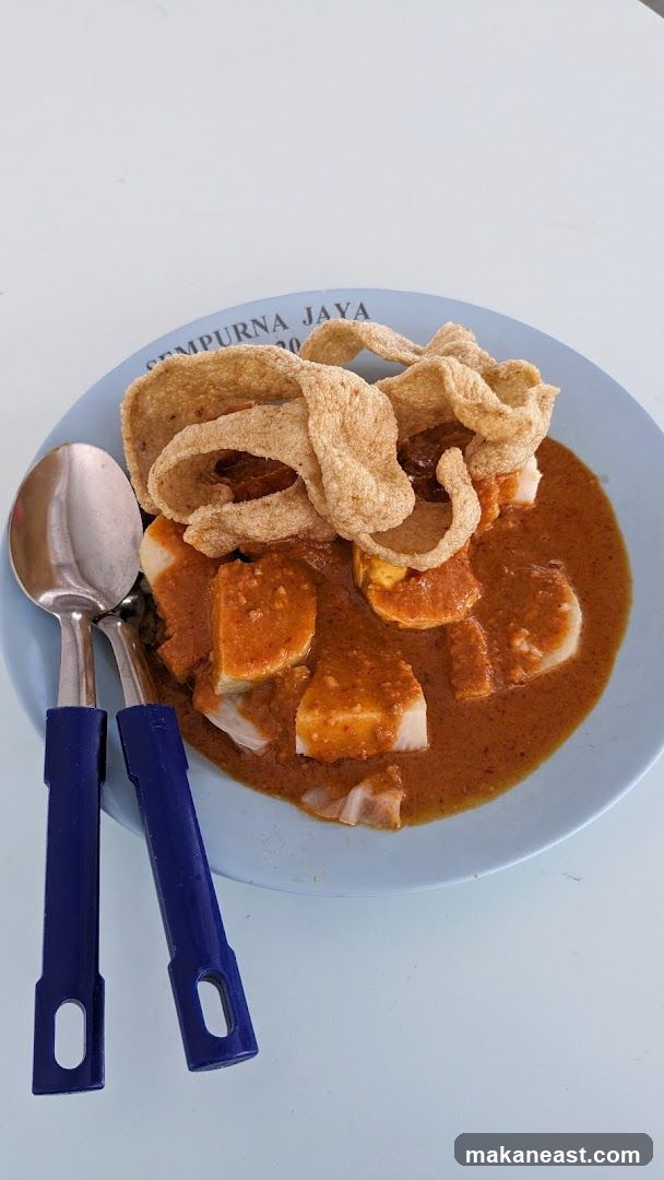Food dish with peanut sauce