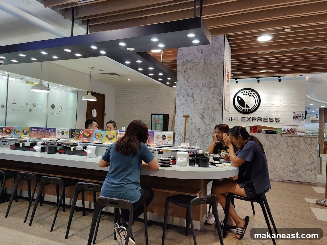 Sushi Express Interior
