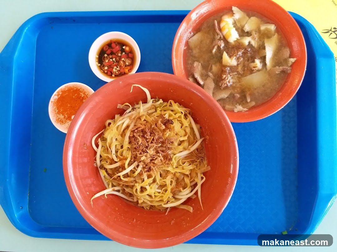 Lao Lee Pig's Viscera Pork Ribs Prawn Noodle (老李豬什排骨蝦麵)