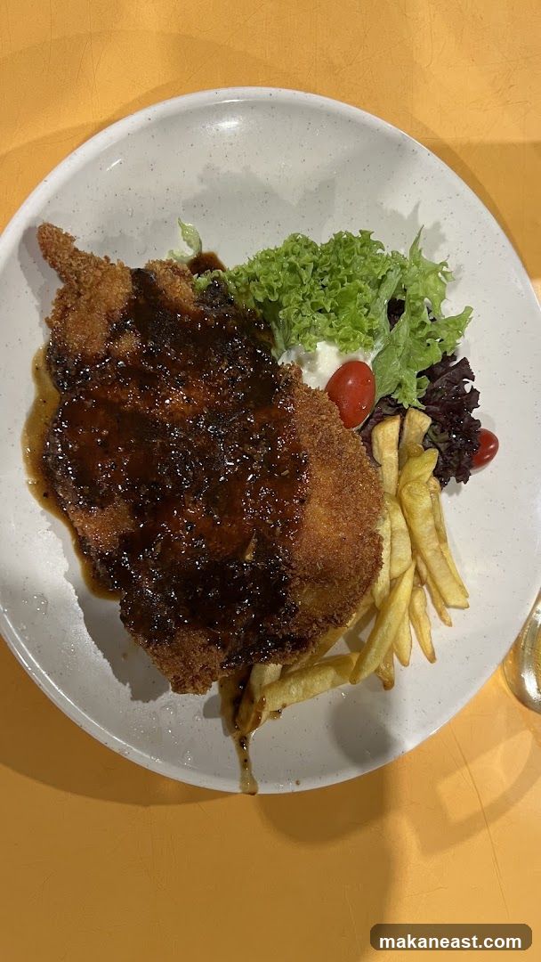 Breaded Chicken with Fries