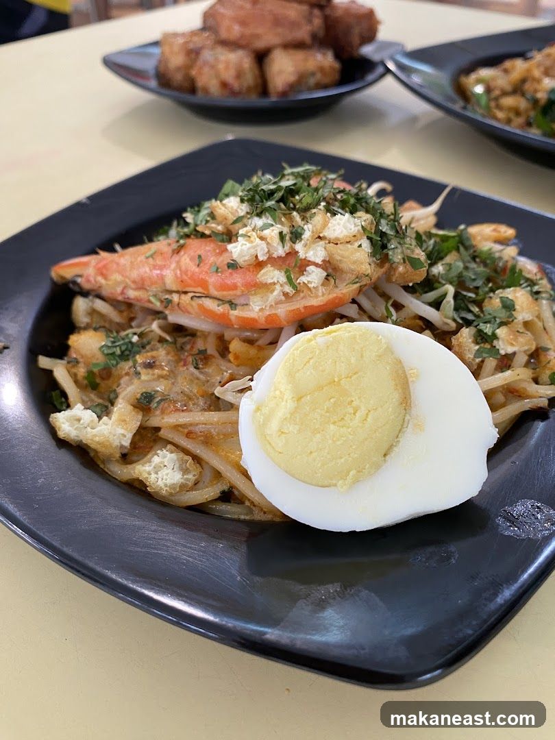 Noodle Dish with Prawn and Egg
