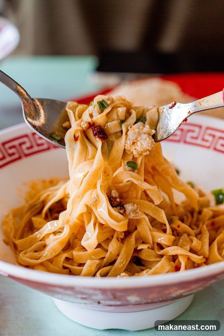 Noodles with Meat and Scallions