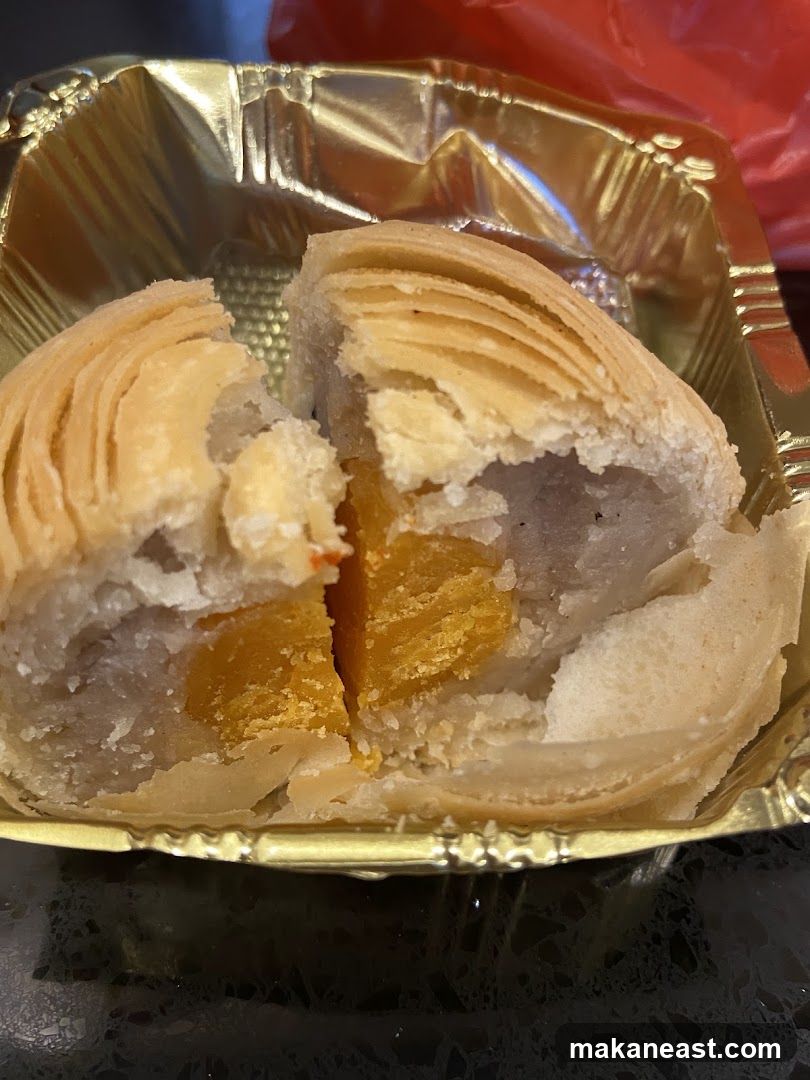 Pastry with Egg Yolk Filling