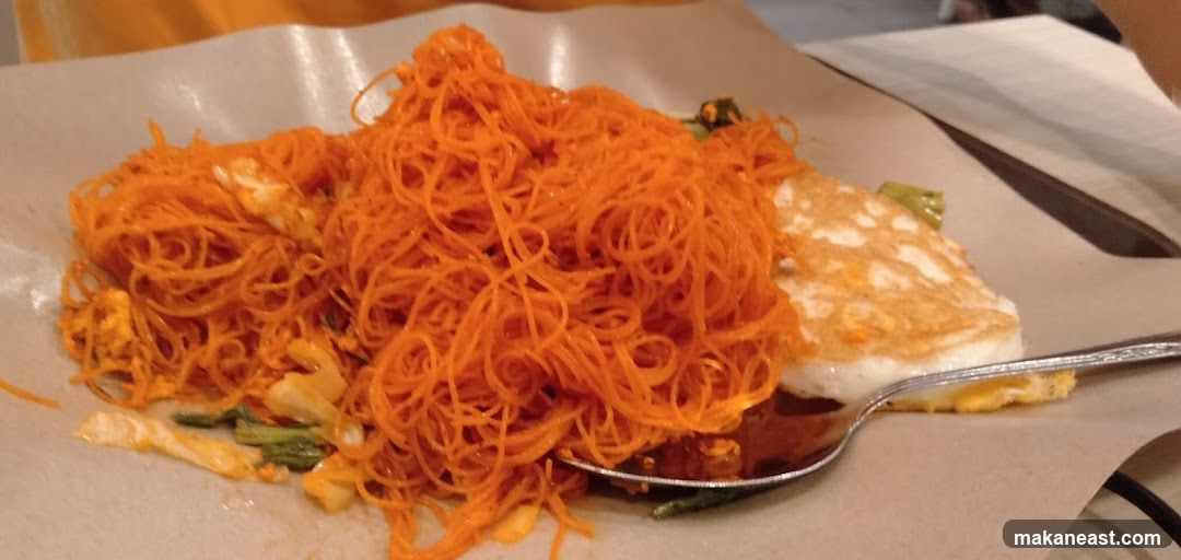 Noodles with Fried Egg