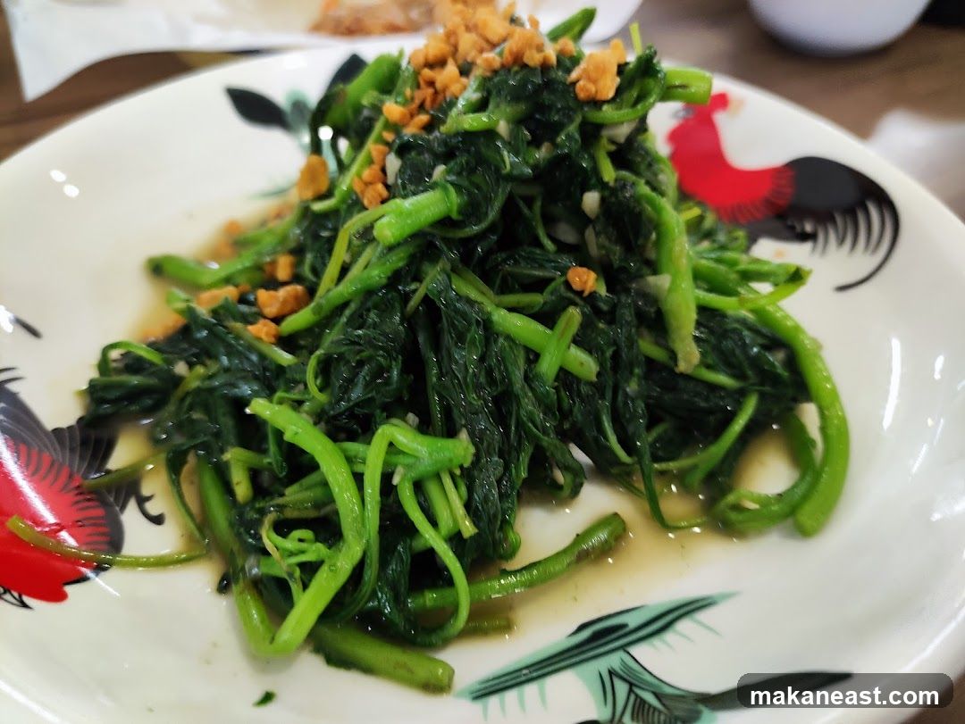 Stir-fried greens with garlic